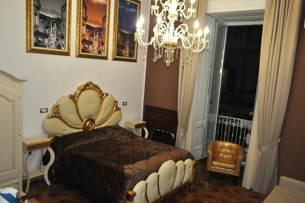 Des Artistes 4* Napoli