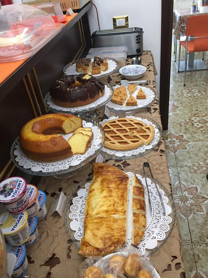 Des Artistes 4* Napoli